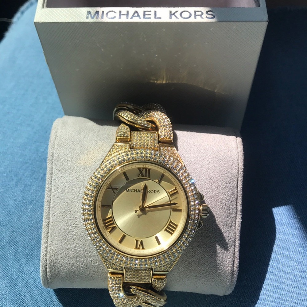 Never worn